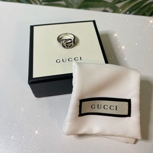 Gucci Double G Key Ring, 10/10 condition, Size 6.5, w/ Gucci box and bag